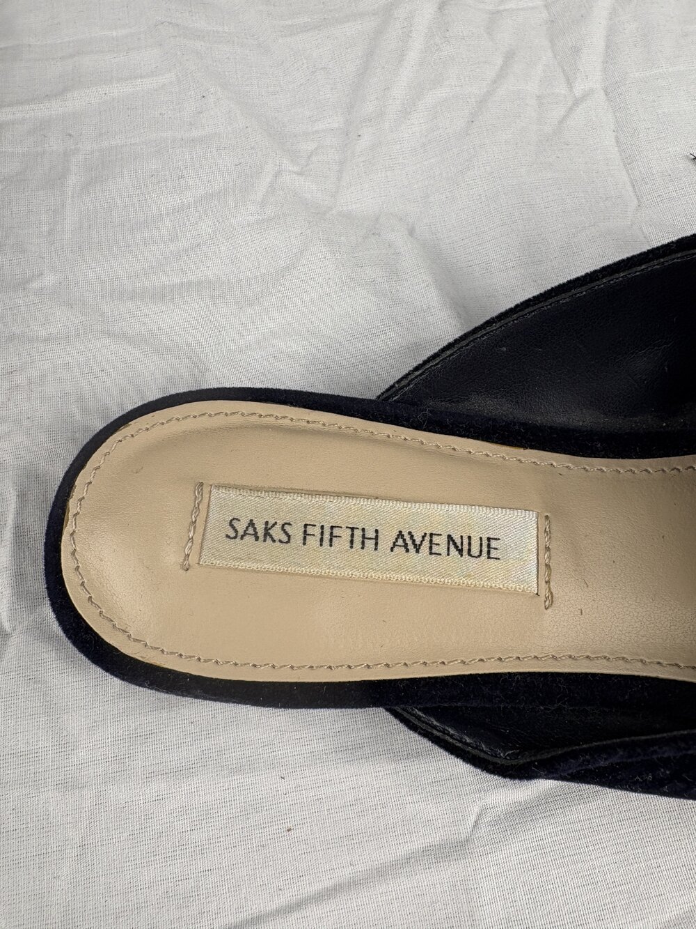 Saks Fifth Avenue Velvet Pointed-Toe Mules Flats Sz 7.5 - Picture 5 of 9